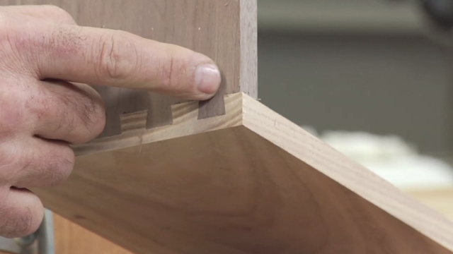 Making Half Blind Test Cuts With The Porter Cable Dovetail Jig