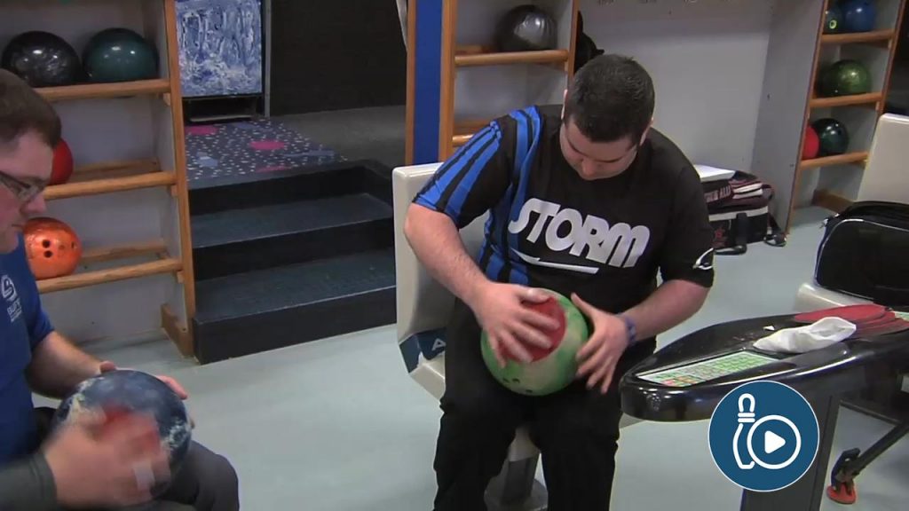 Quick Tip How to Insert Bowling Thumb Tape National Bowling Academy