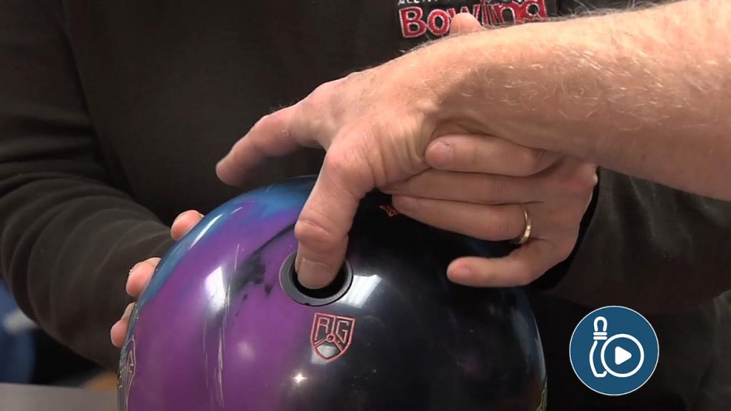 How Proper Bowling Ball Fit Varies by Hand National Bowling Academy