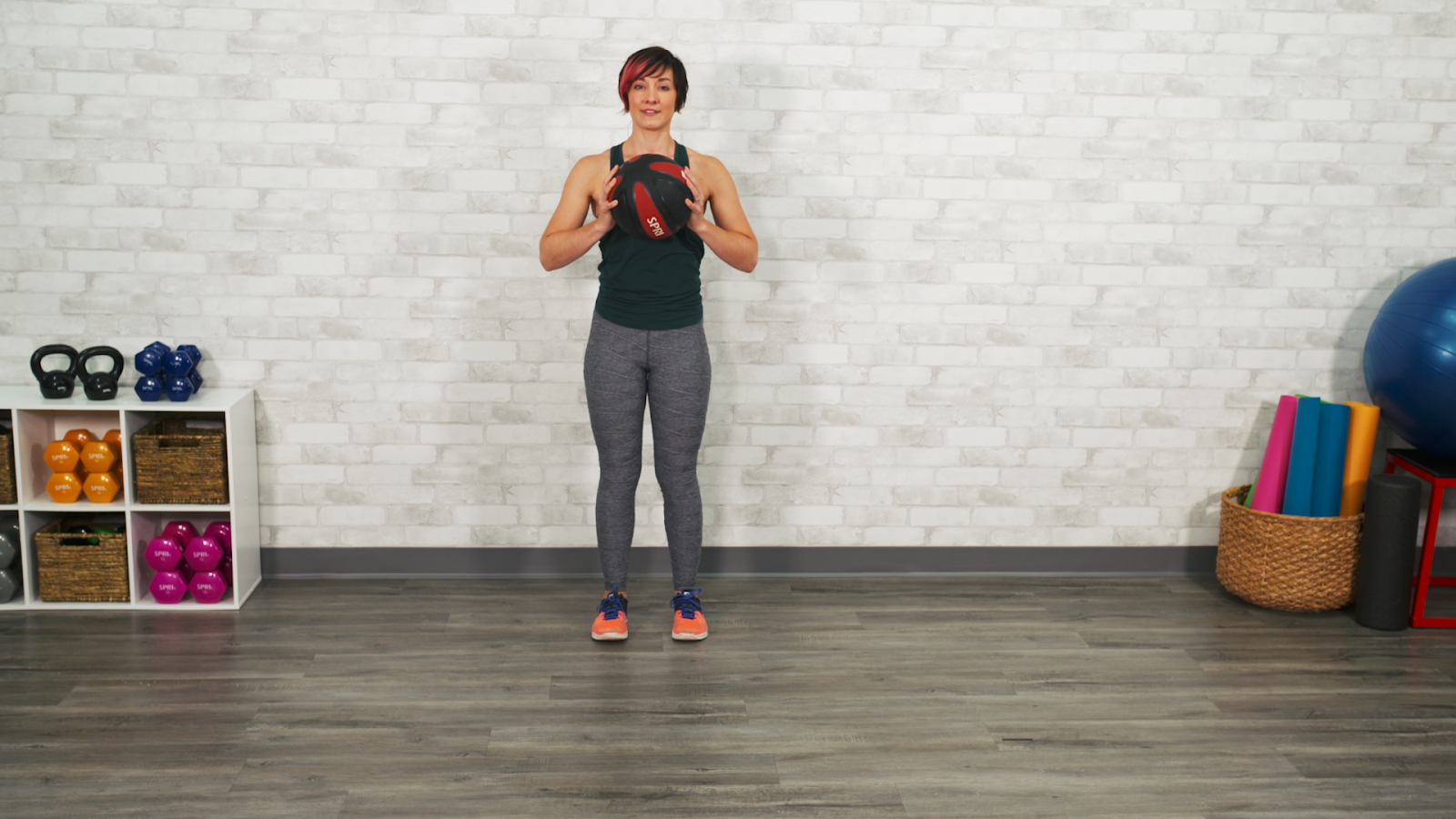 Medicine Ball Exercises: How to Do a Lunge with a Side Bend | National ...