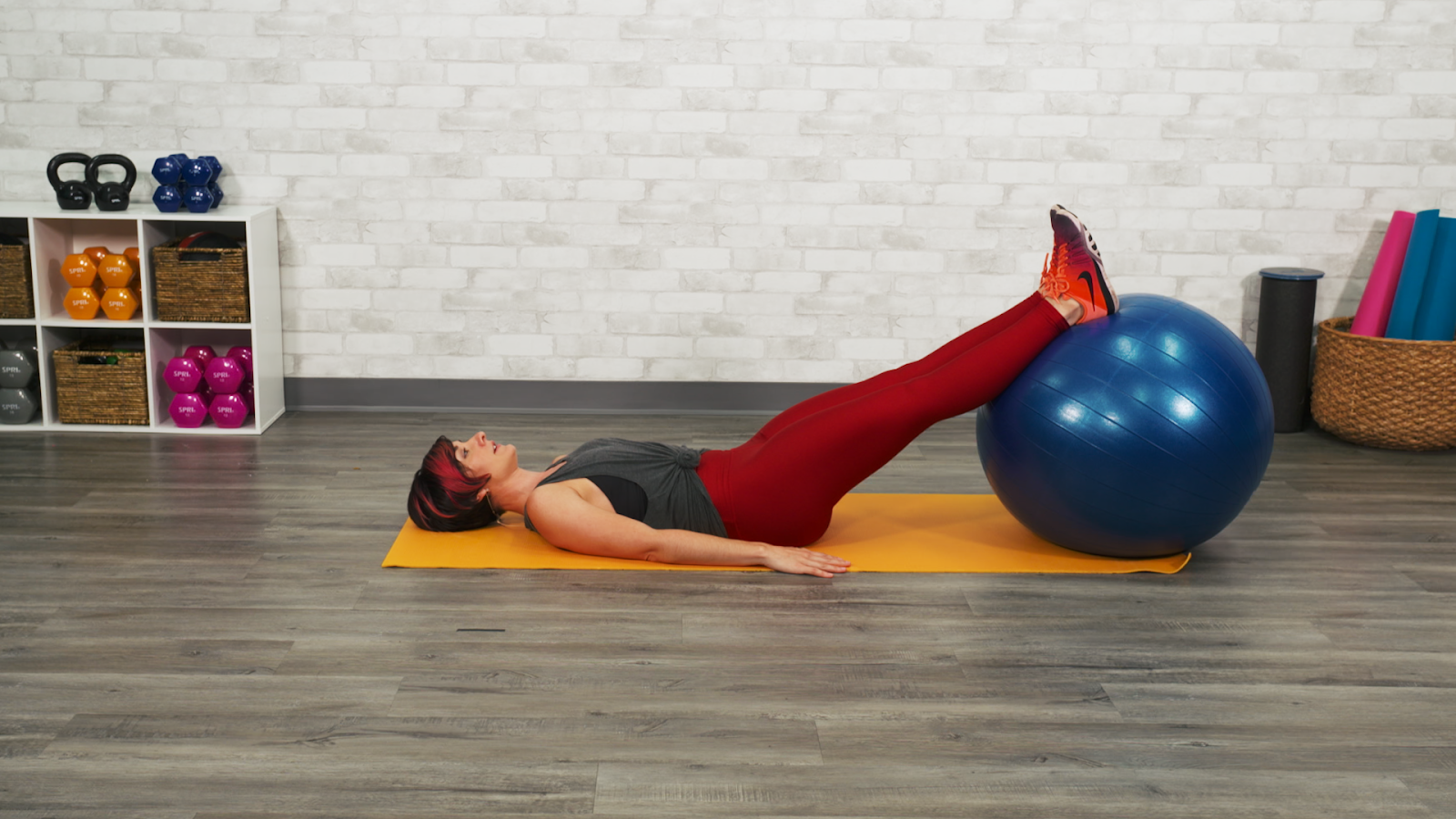 Exercise ball leg discount lifts