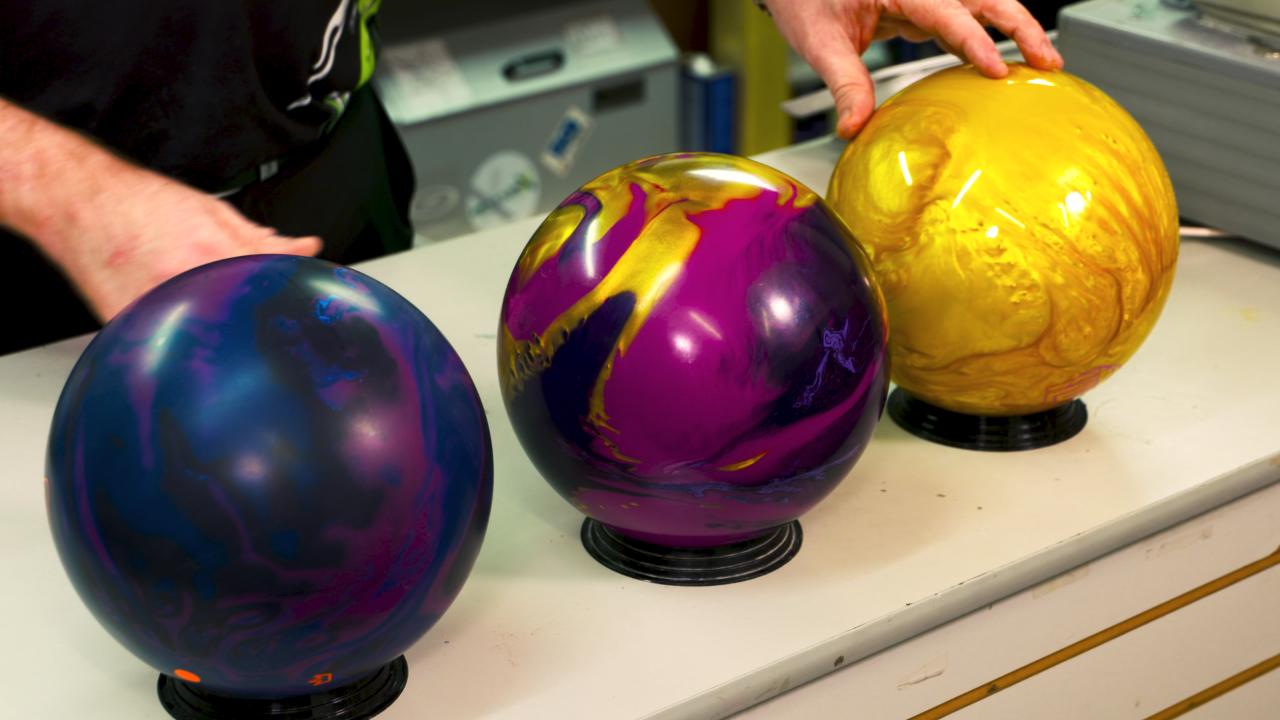 How to Pick a Bowling Ball for Your Arsenal | National Bowling Academy