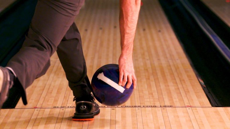 Excessive Bowling Grip Pressure Warning Signsproduct featured image thumbnail.