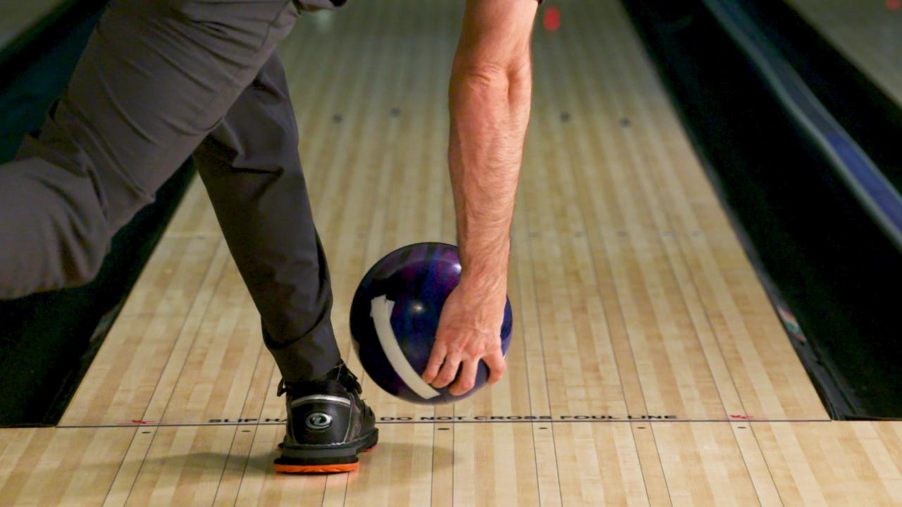 Key Factors for Proper Bowling Ball Grip Pressure | National Bowling Academy