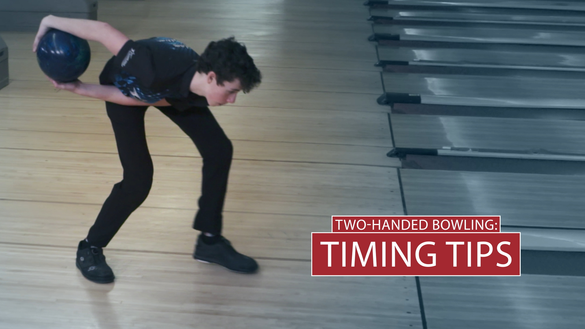Two-Handed Bowling: Timing Tips