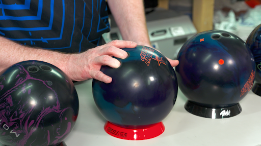 Don’t Bowl with Finger Pain | National Bowling Academy