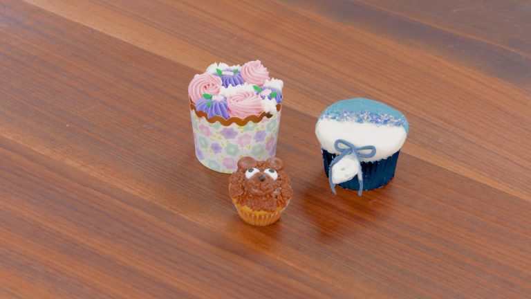 Decorating Cupcakes for a Baby Showerproduct featured image thumbnail.