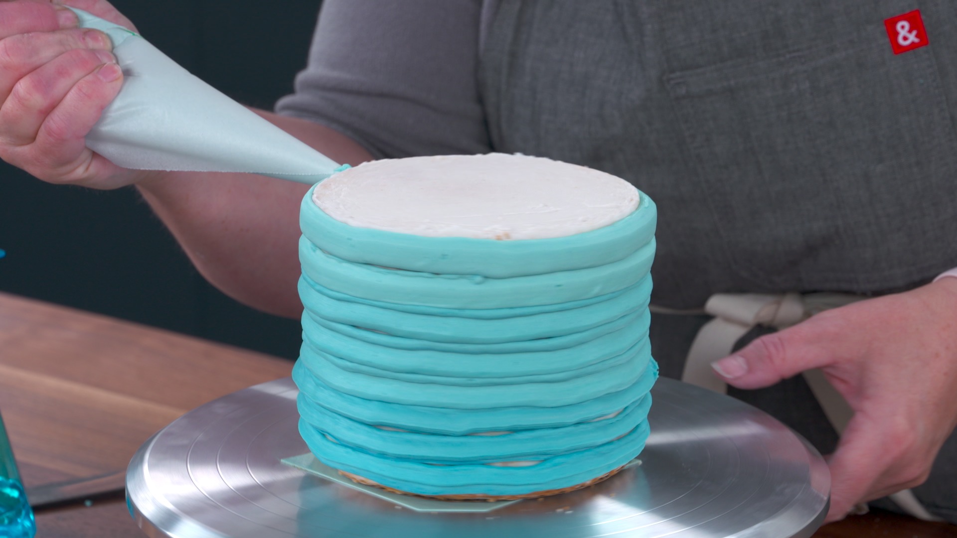 Applying Ombre Buttercream