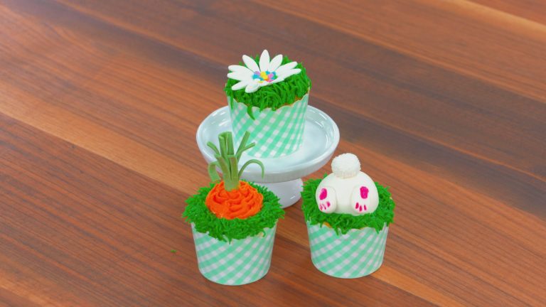 Decorating Spring Themed Cupcakesproduct featured image thumbnail.