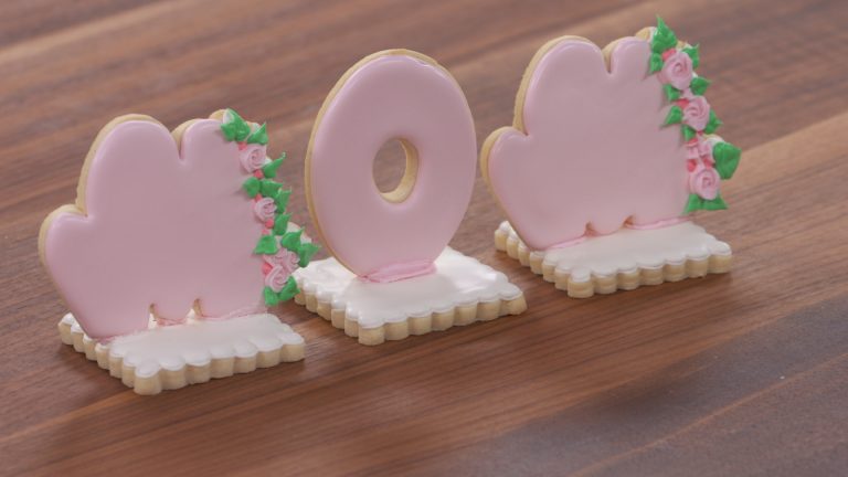 3-D “Mom” Cookies for Mother’s Dayproduct featured image thumbnail.