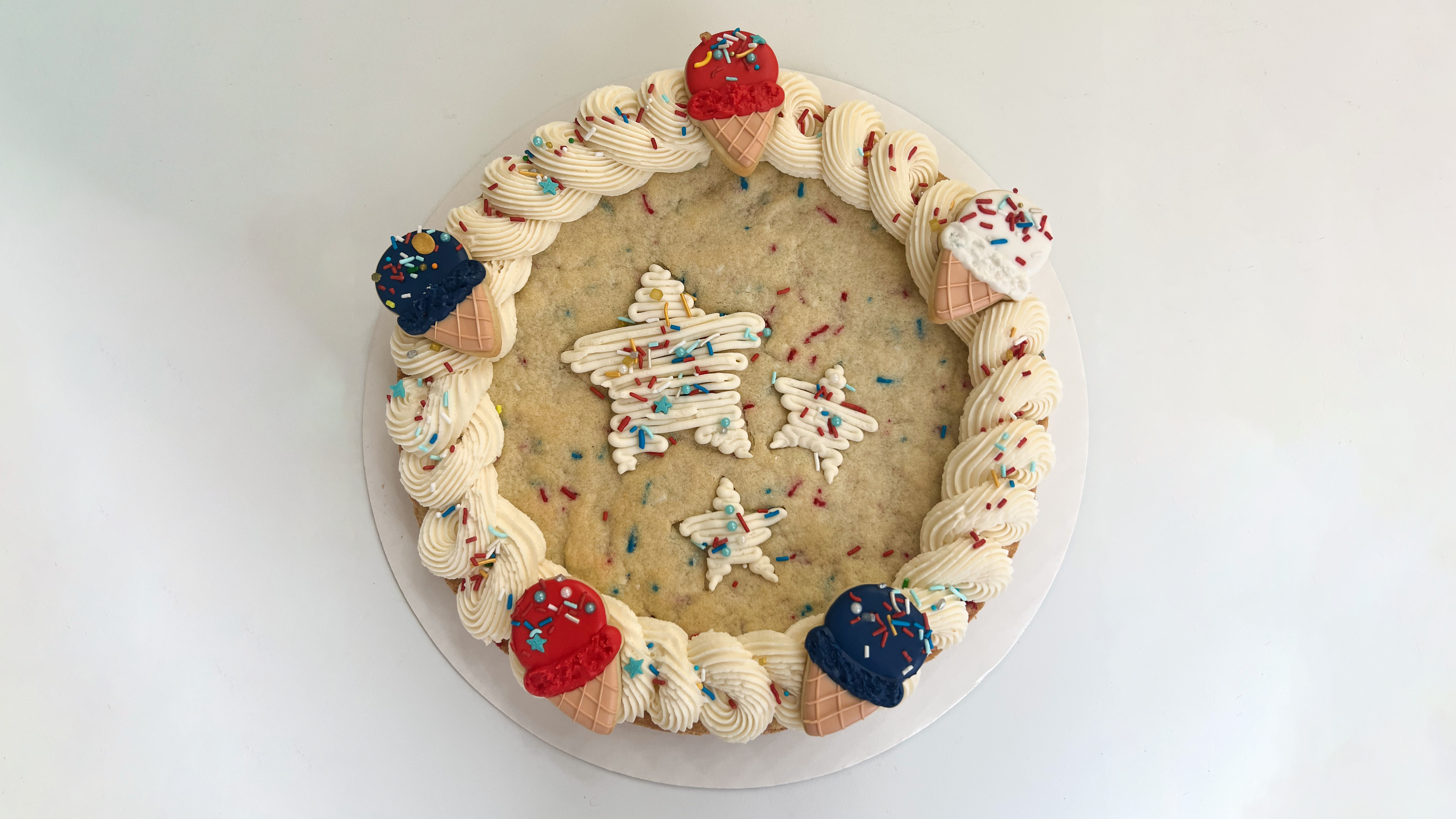 red white and blue cookie cake