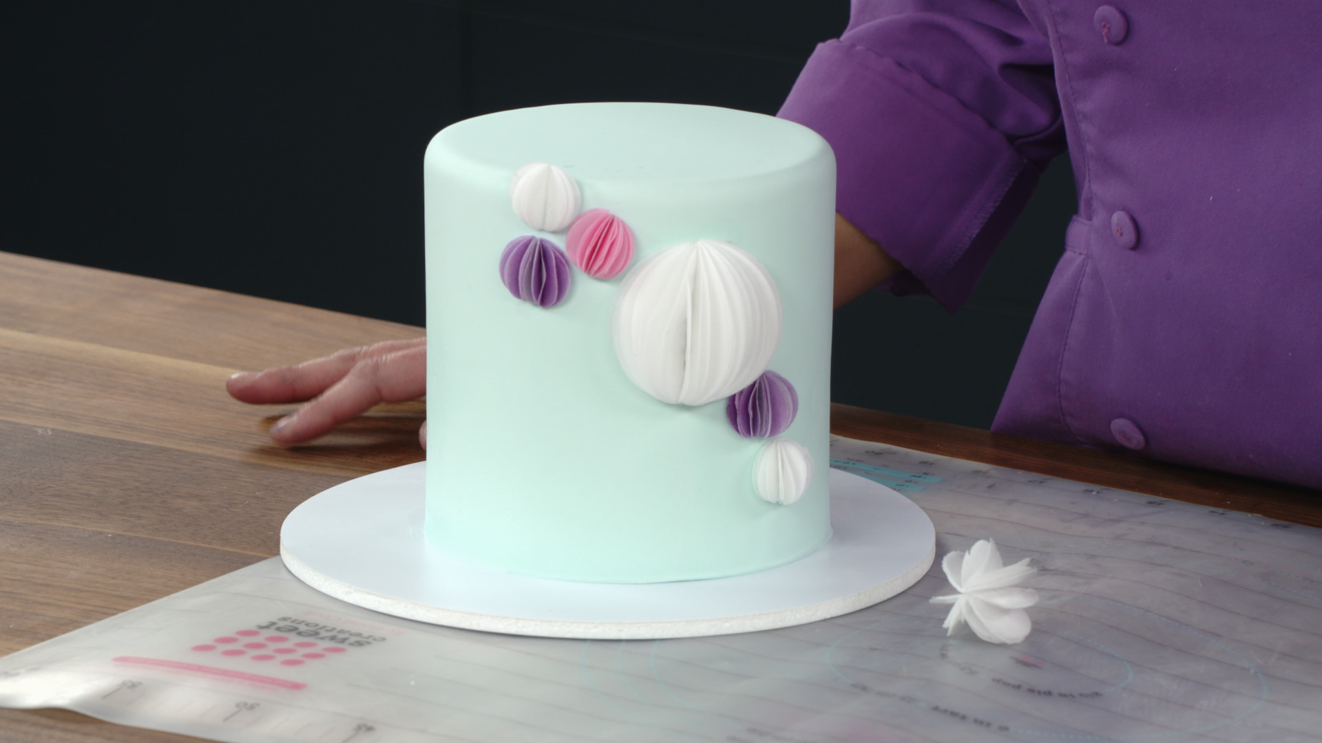Wafer Paper Pom-Poms  Creative Cake Design