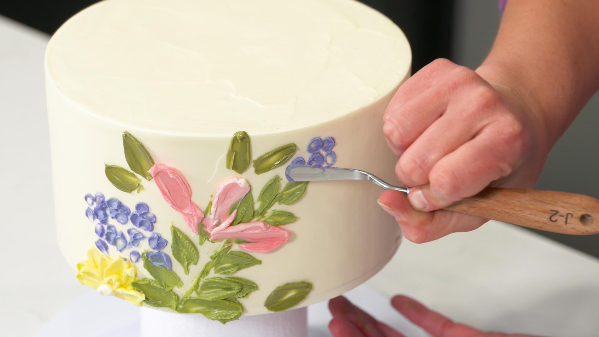 Palette Knife Florals on Cake