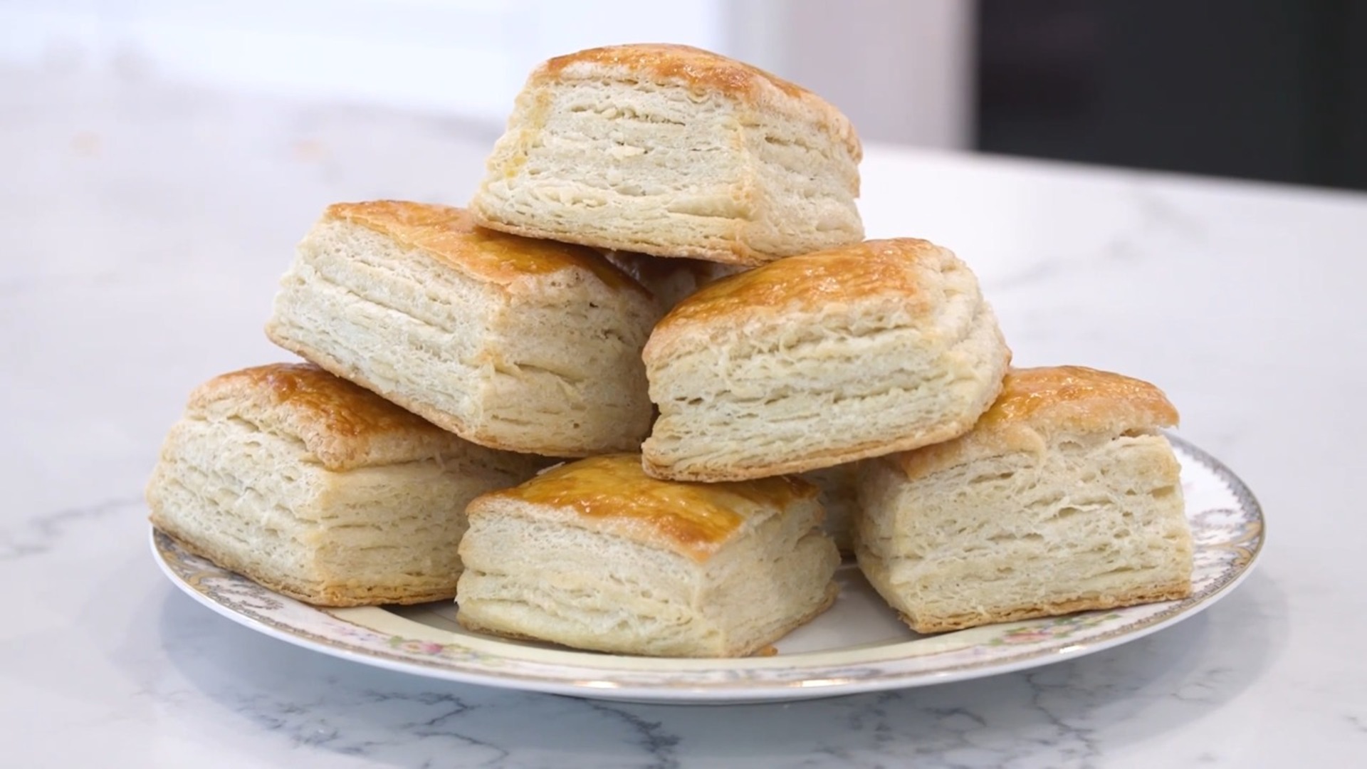 Extra Flaky Laminated Biscuits