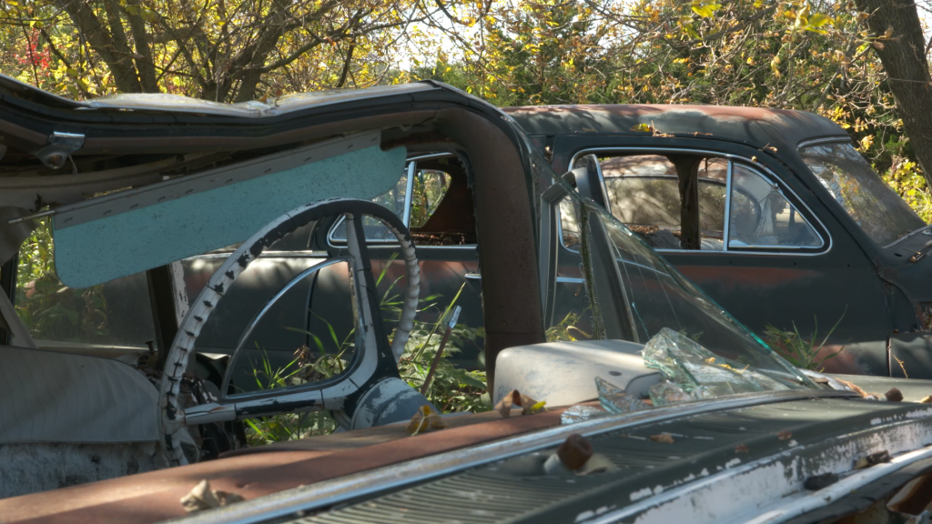 The Right Tools to Remove Windshield Trim CCRC