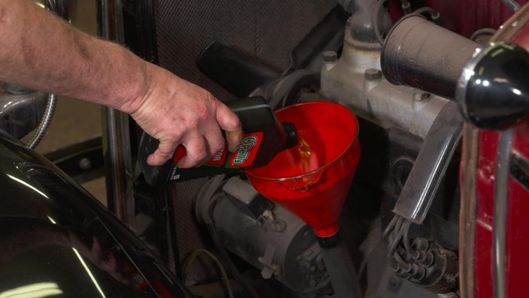 Oil Change Tips: Bringing a Car Out of Long-Term Storageproduct featured image thumbnail.