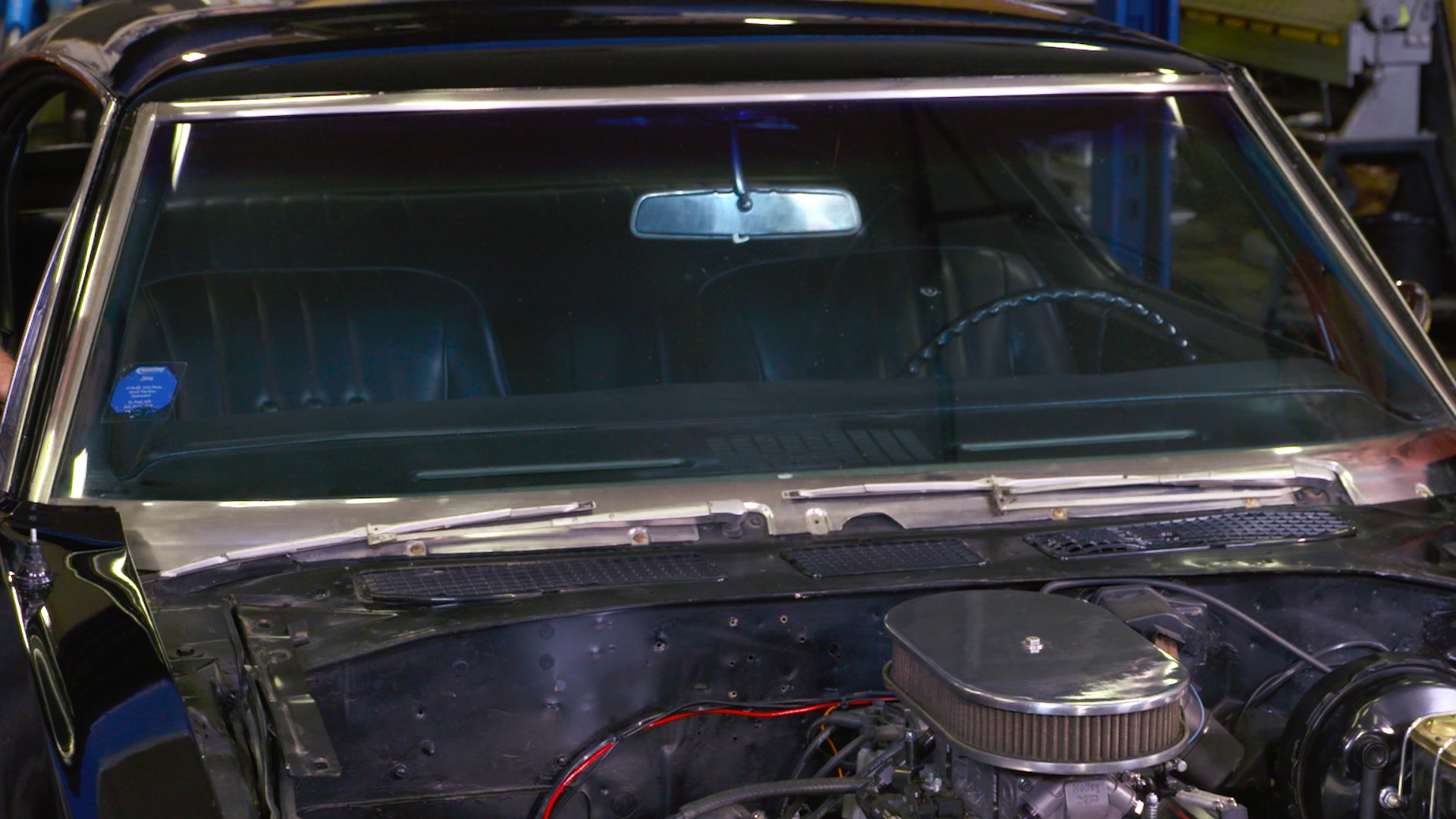 The Right Tools to Remove Windshield Trim CCRC