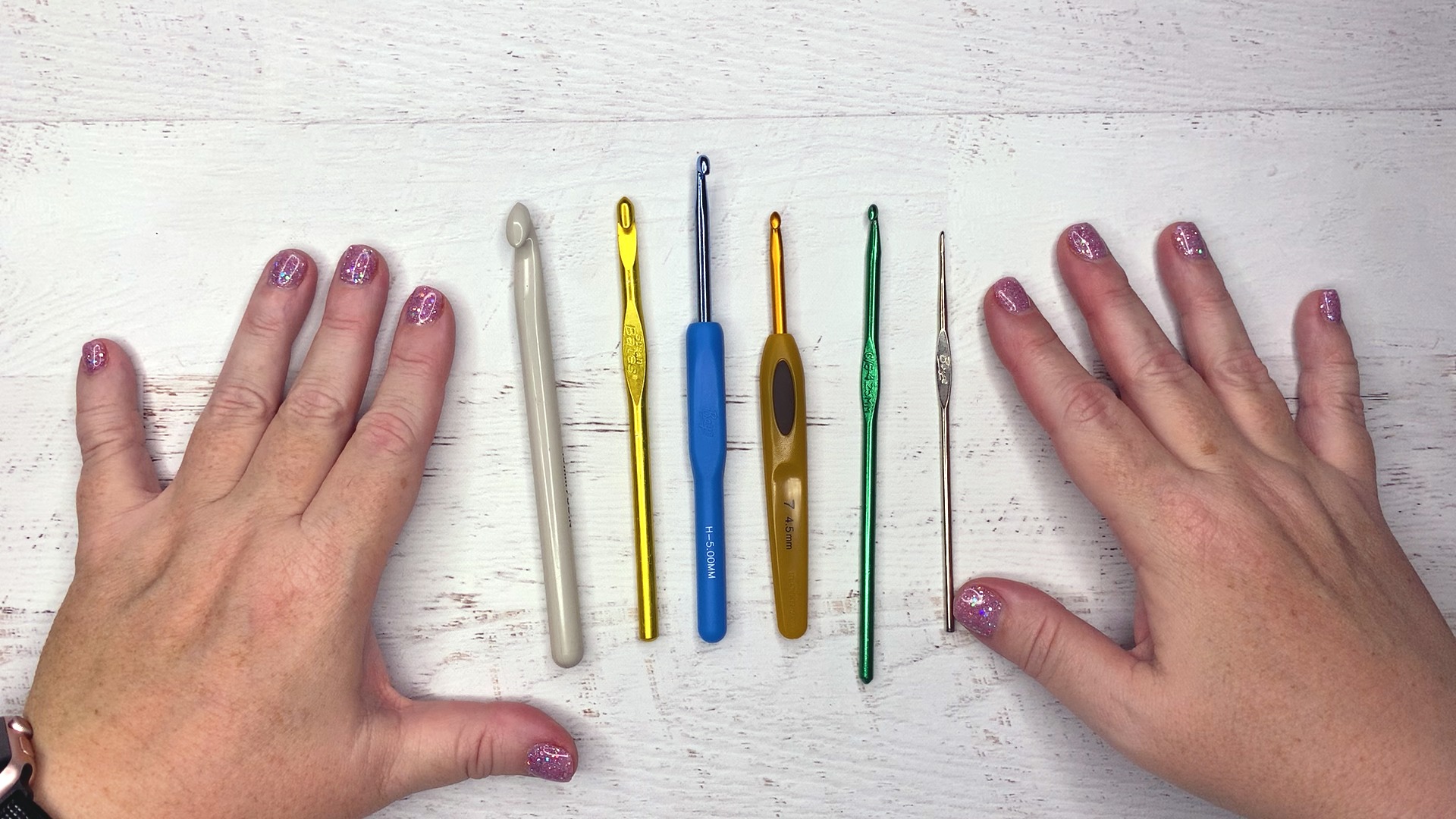 Crochet Hook Size Chart: Which Hook Should I Use? - Petals to Picots