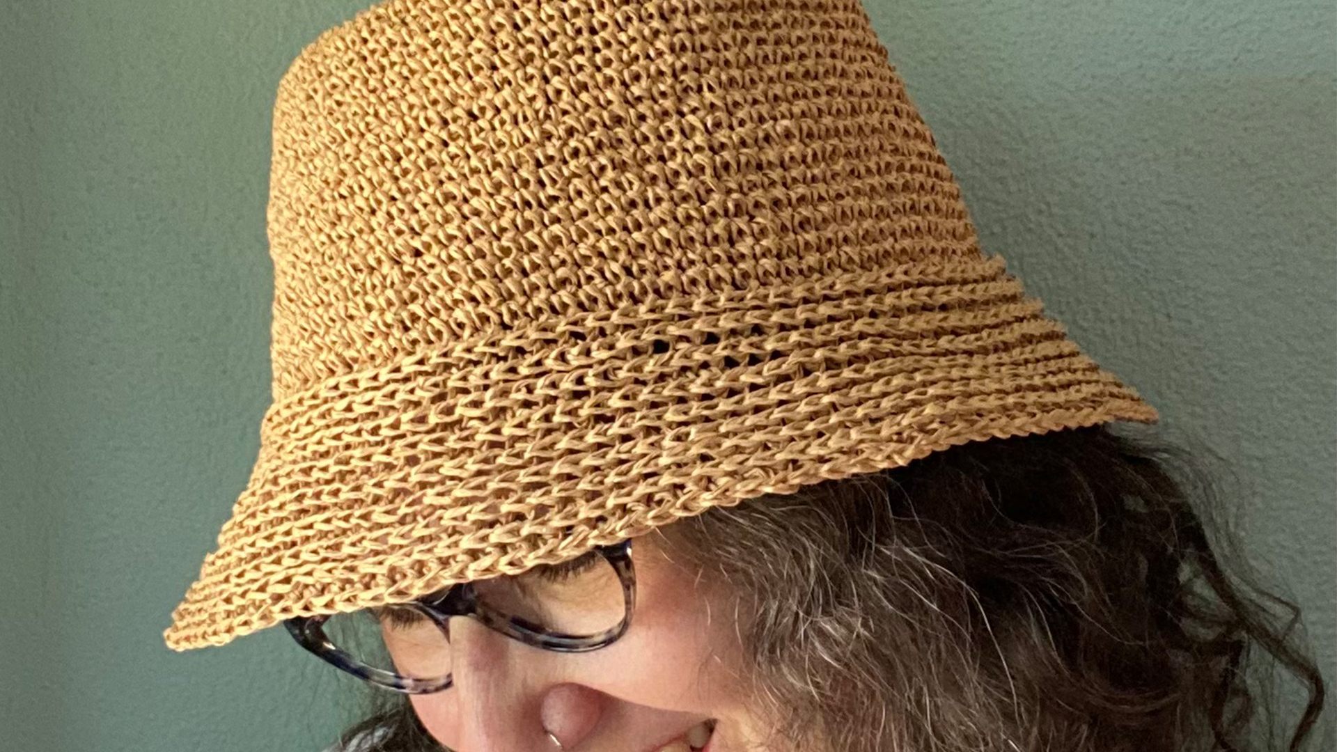 Free Crochet Pattern -Sunray Bucket Hat