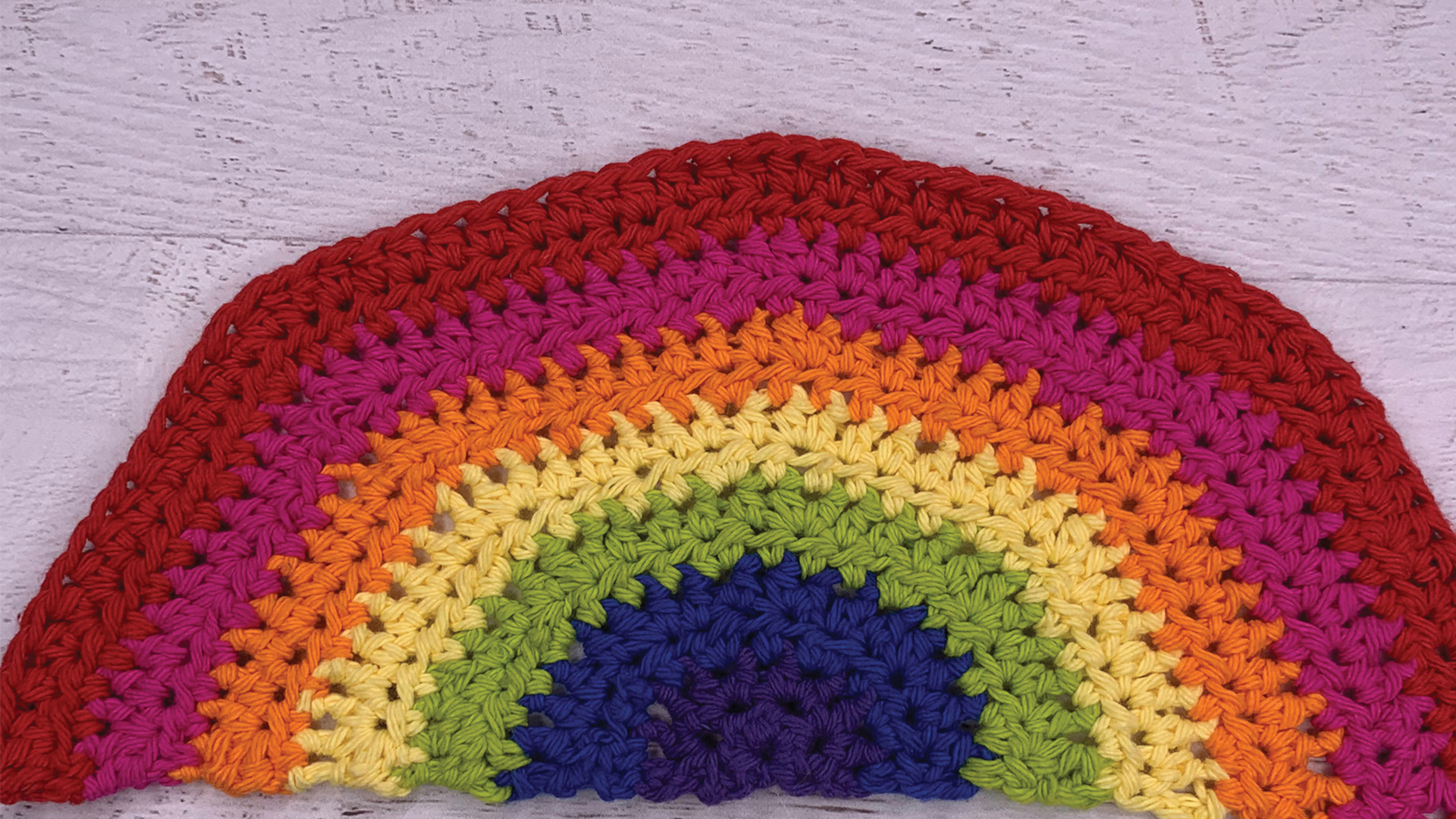 Free Crochet Pattern - Half-Double Crochet Rainbow Washcloth