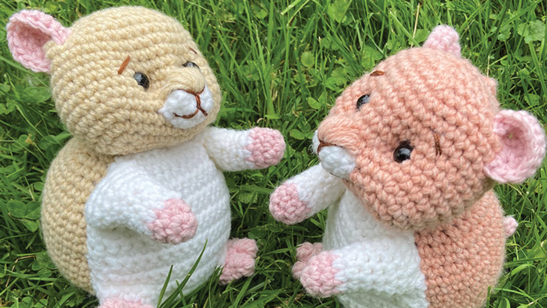Free Crochet Pattern - Peachfuzz and Butter, Crocheted Hamsters