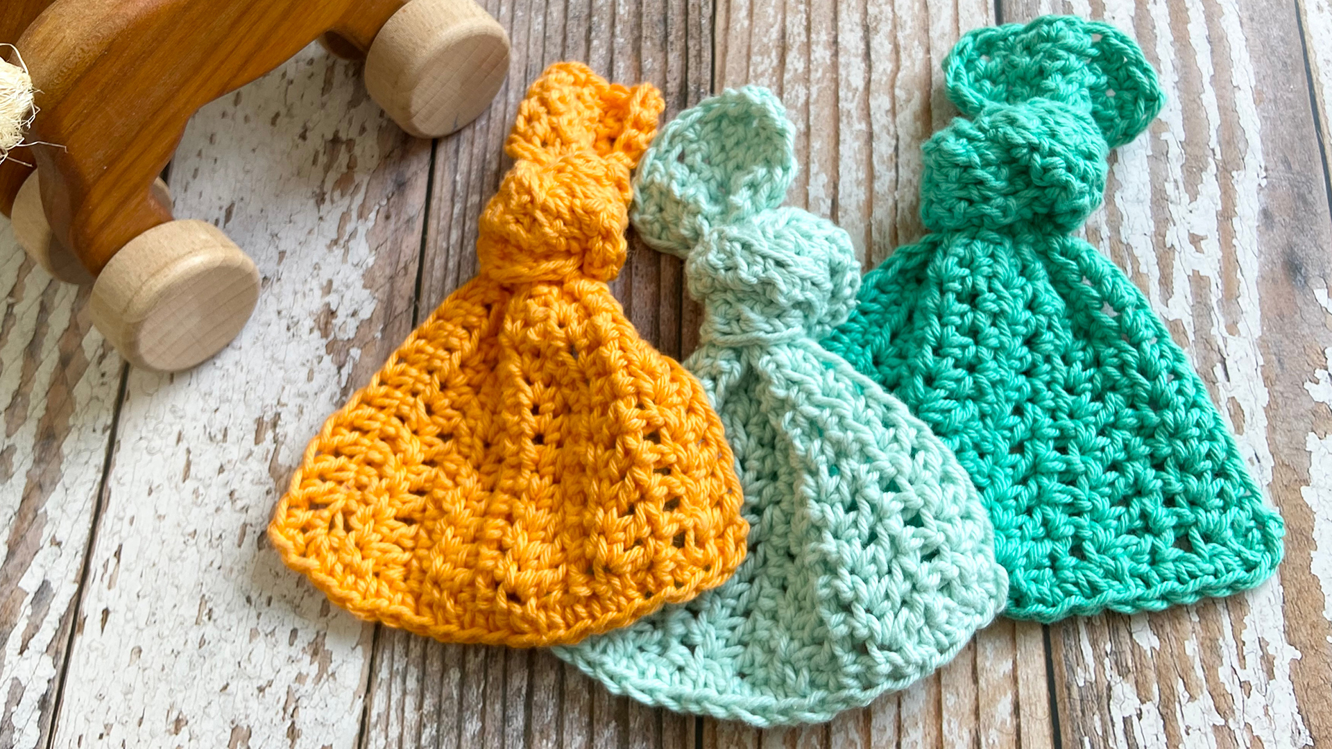 Free Crochet Pattern - Easy Knotted Baby Teether
