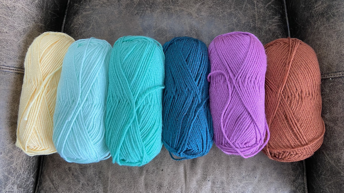 rectangular yarn in 6 colors