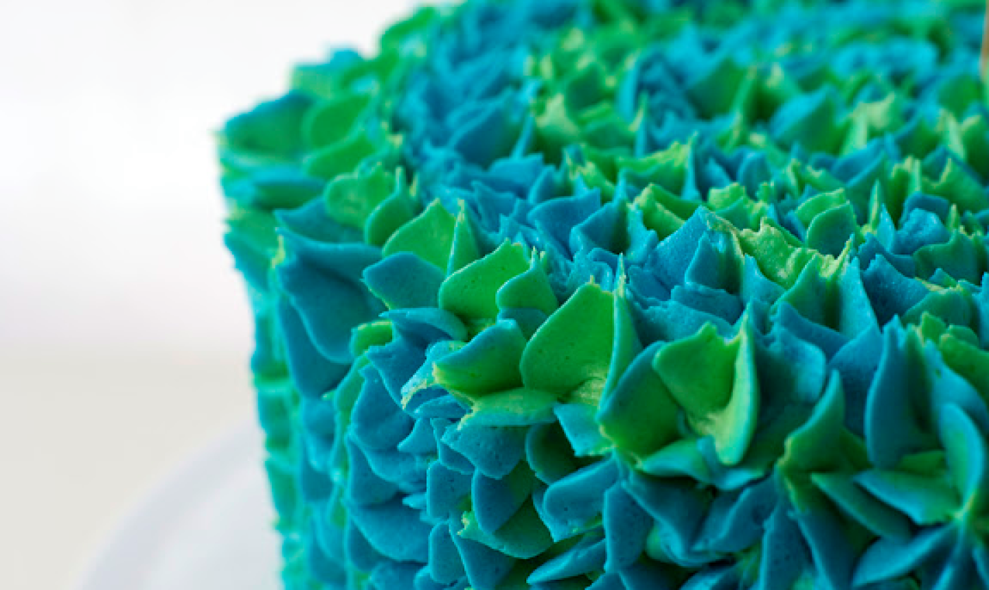 A List of Our Favorite Peacock Cakes – Designs And Elegance