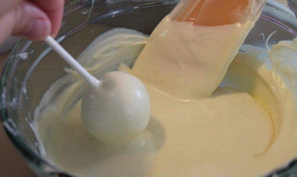 How to Make Smooth Cake Pops: An Easy Tutorial | Craftsy