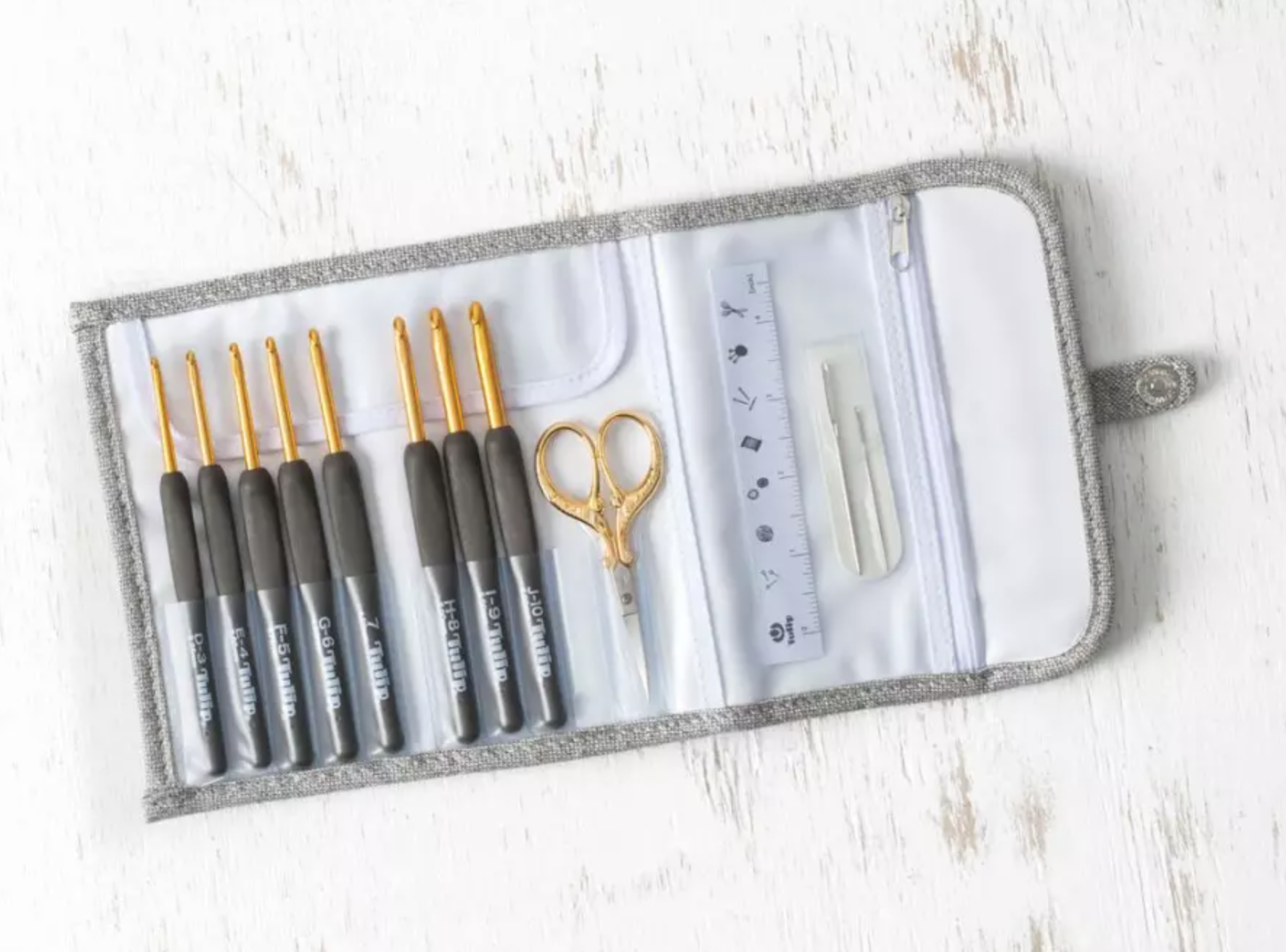 crochet hook set