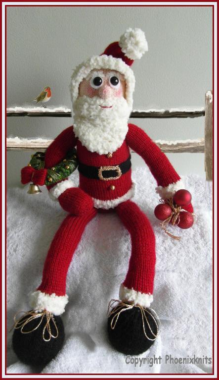 knit santa amigurumi