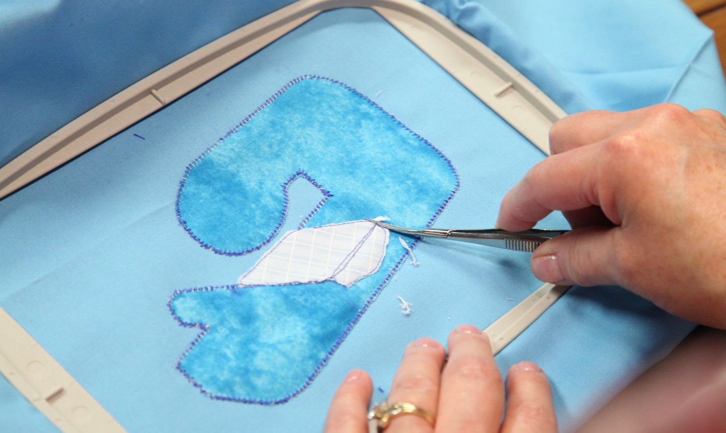 Embroidery stabilizer guide: Tips on how to choose the correct