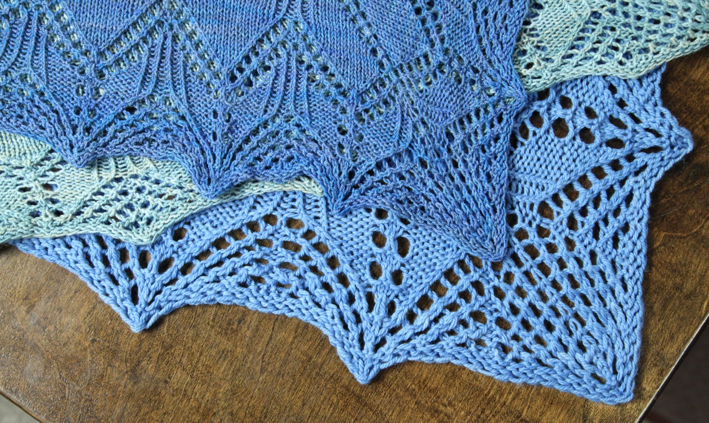 How to knit an easy two-row repeat lace stitch pattern