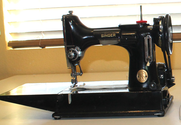 How to Quilt with a Walking Foot on a Singer Featherweight – The