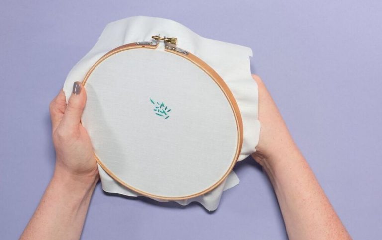 Small hand embroidery stitches