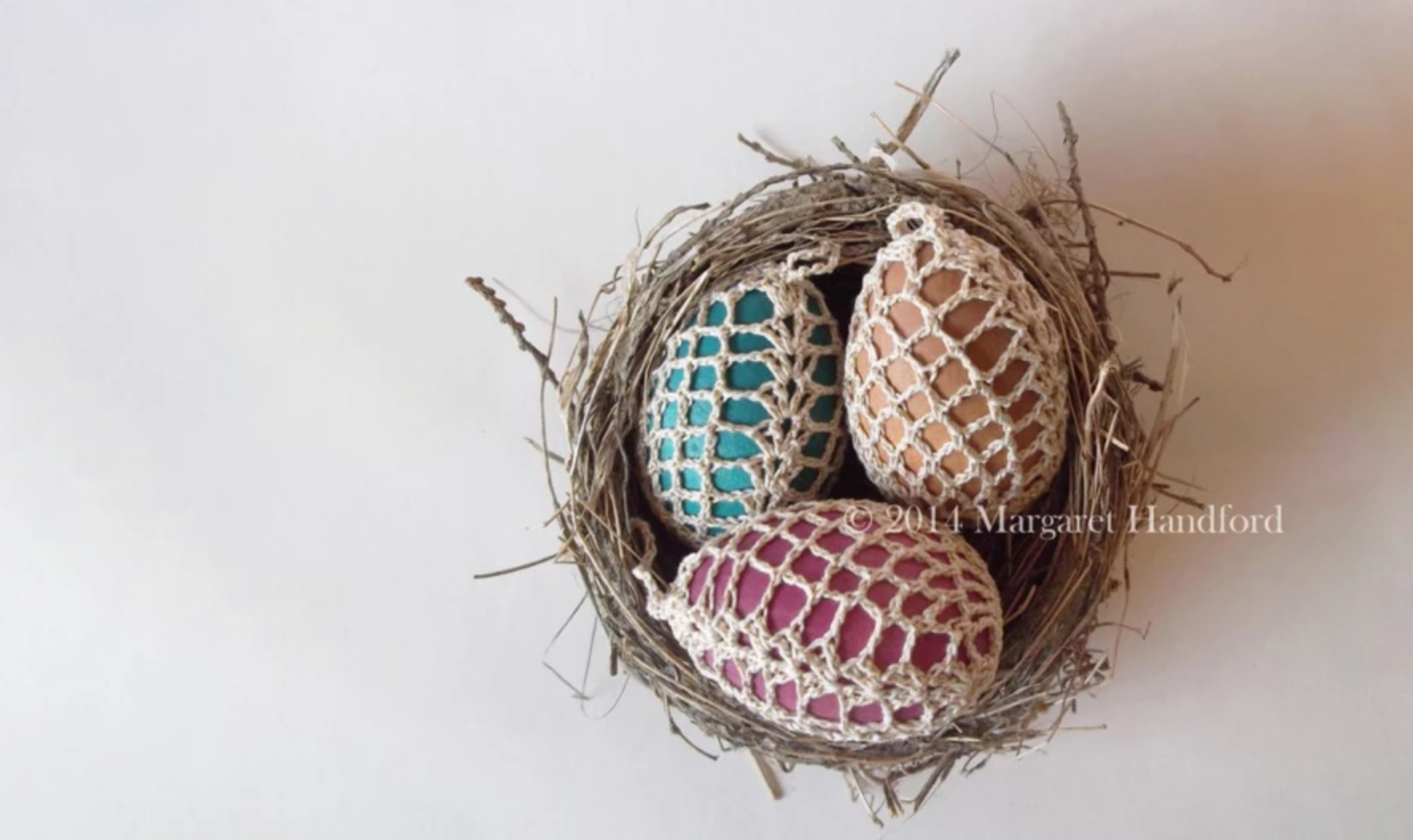 pineapple lace on easter eggs