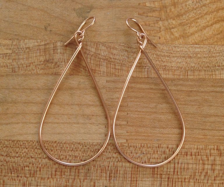 How to Make Classic Hoop Earrings That’ll Never Go Out of Styleproduct featured image thumbnail.