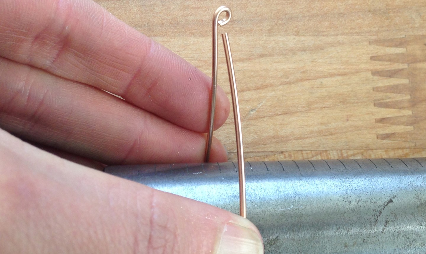 making wire hoop earring