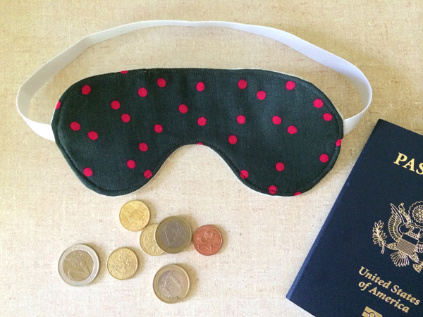 Completed eye mask with coins