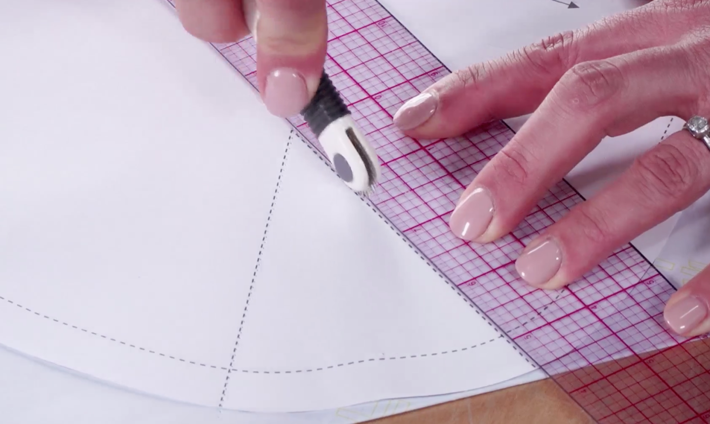 404]How To Trace Patterns Using Tracing Paper OR Wrapping Paper