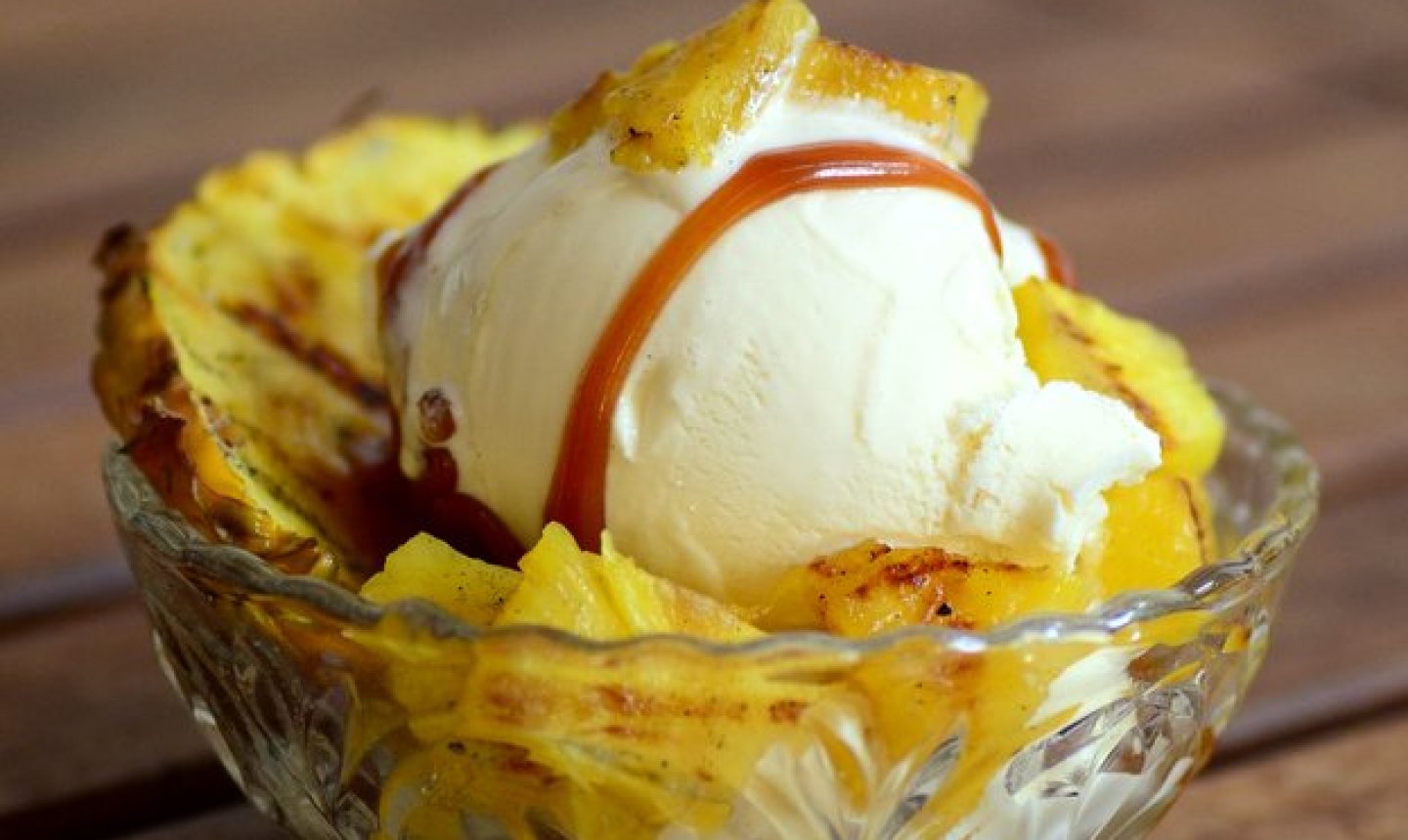 grilled pineapple sundae