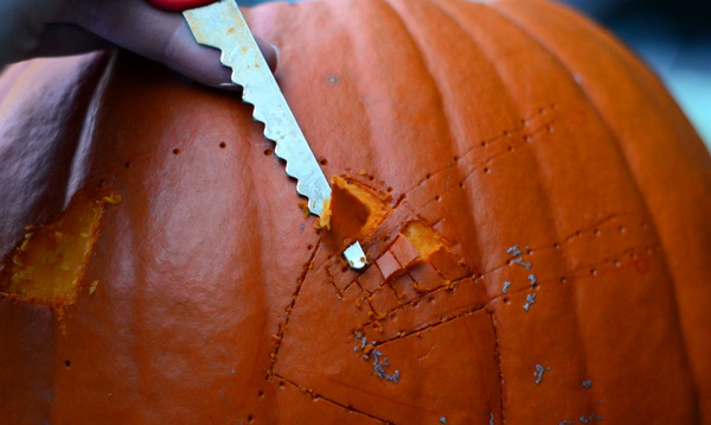 Pumpkin Carving Tutorial: A Very Bluprint Jack-o’-Lantern | Craftsy