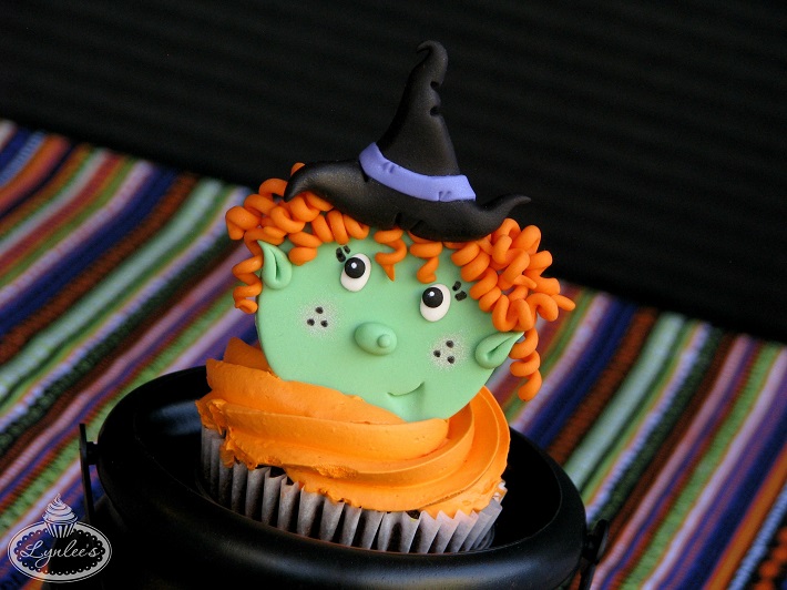 Cupcake with witch topper