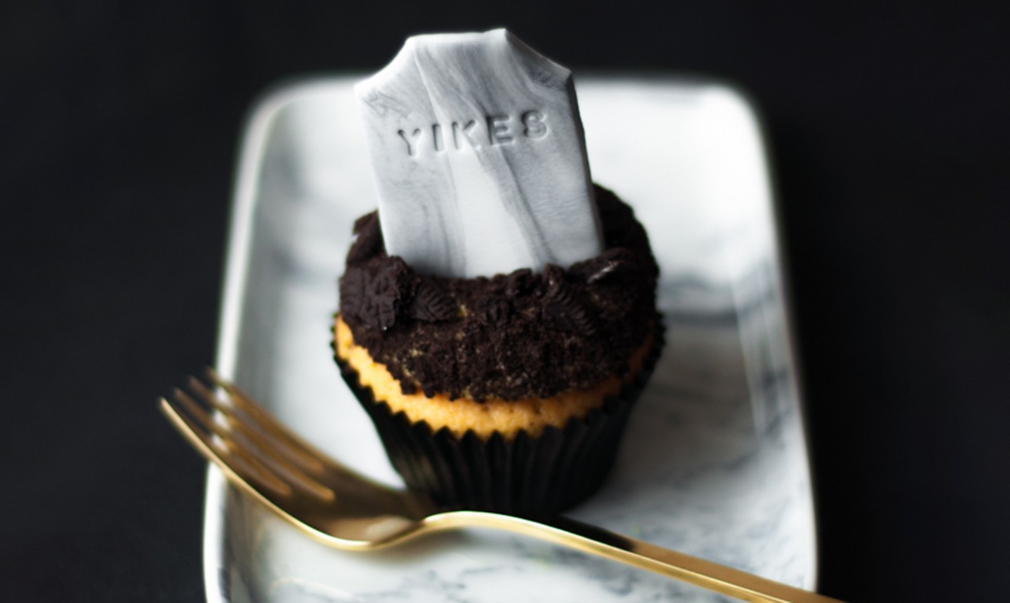 Cupcake with headstone topper