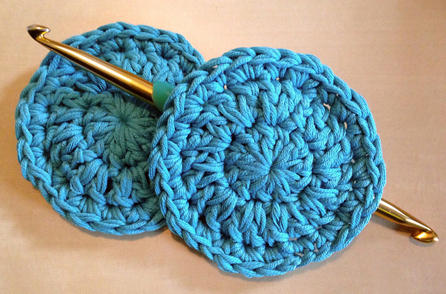 Dish Scrubber/ Pot Scrubber/ Skin Exfoliator/ Round/ Crocheted