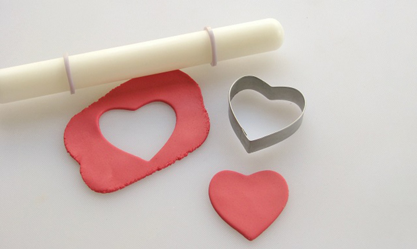 rolling heart fondant