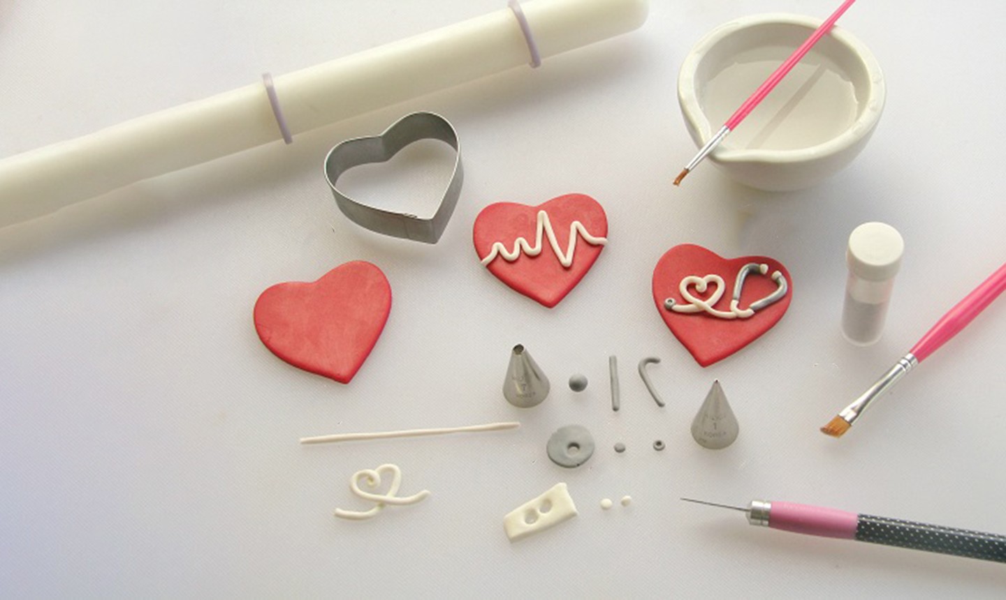 building fondant stethoscope