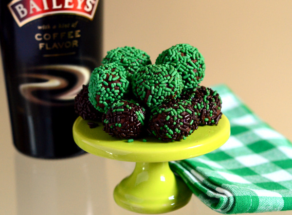 Irish Cream Truffles Are the Perfect St. Patrick’s Day Dessertarticle featured image thumbnail.