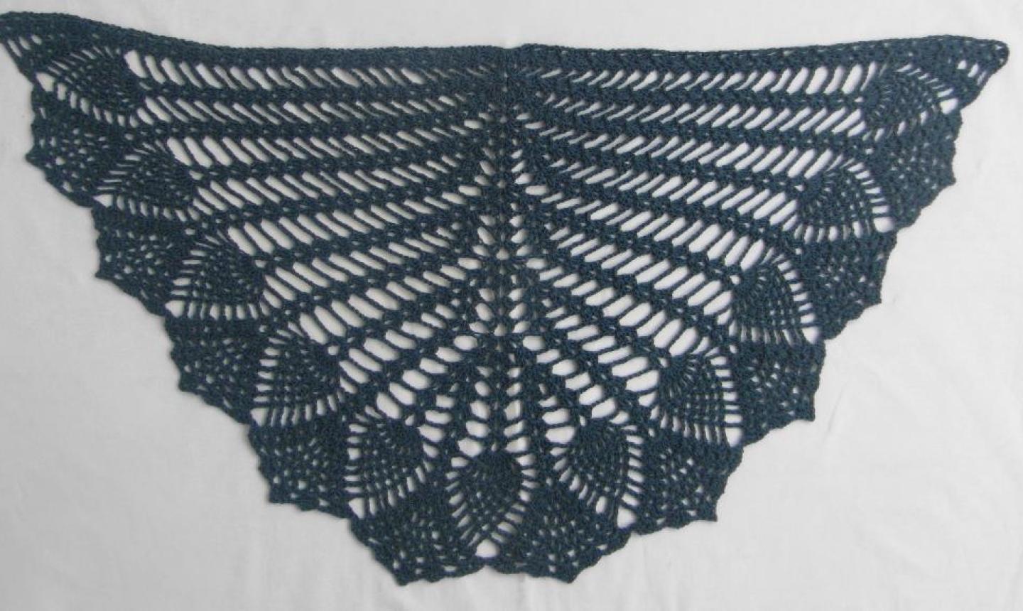 pineapple stitch crochet shawl