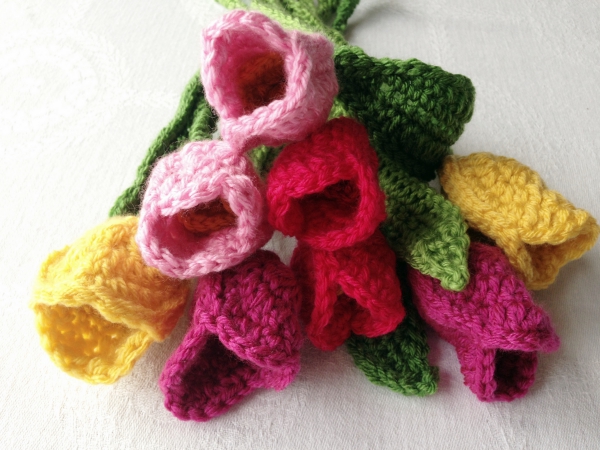 How to Crochet a Tulip Flowerproduct featured image thumbnail.
